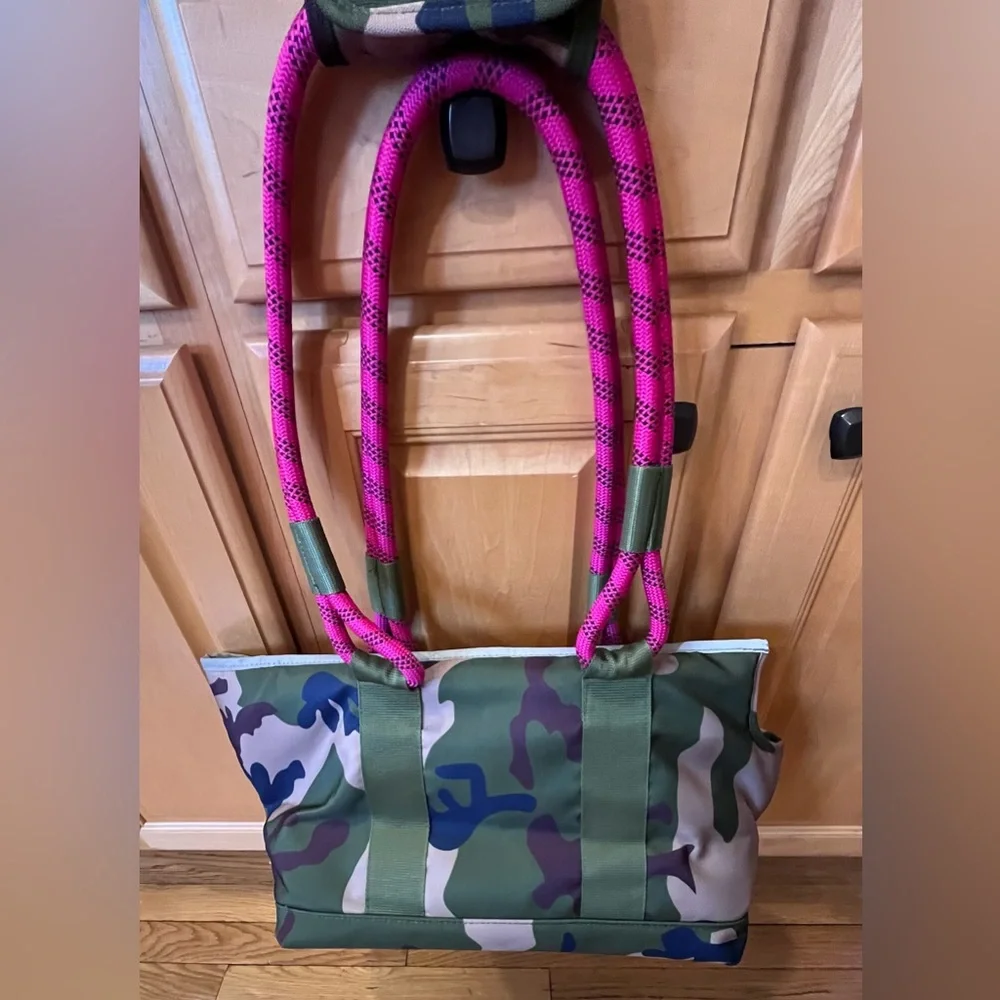 Roverlund Out-and-About Pet Tote in the Camo/Magenta color combination. - Picture 16 of 16